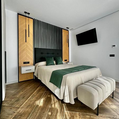 Hostal Noli Chiclana de la Frontera Extérieur photo