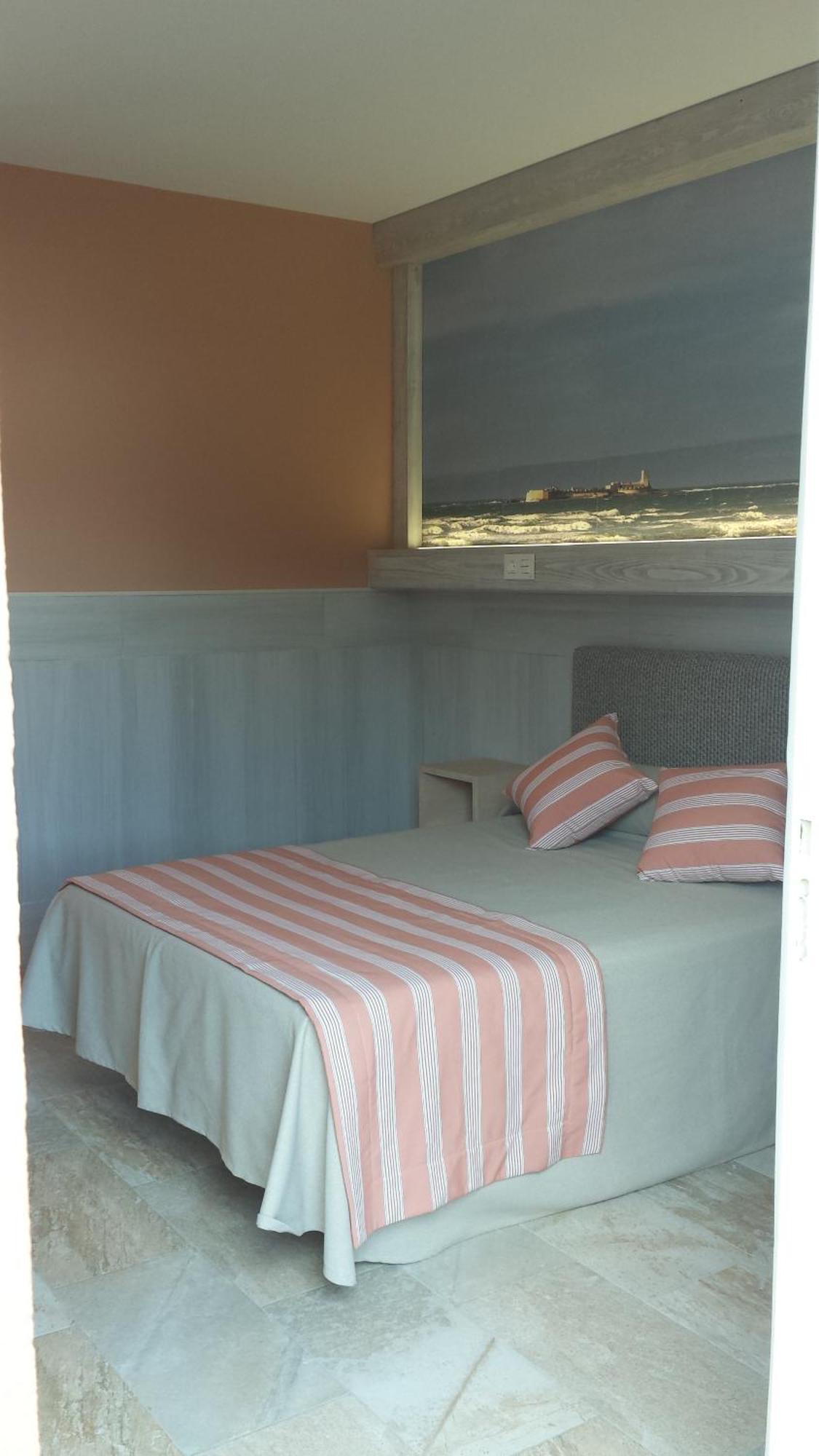 Hostal Noli Chiclana de la Frontera Extérieur photo
