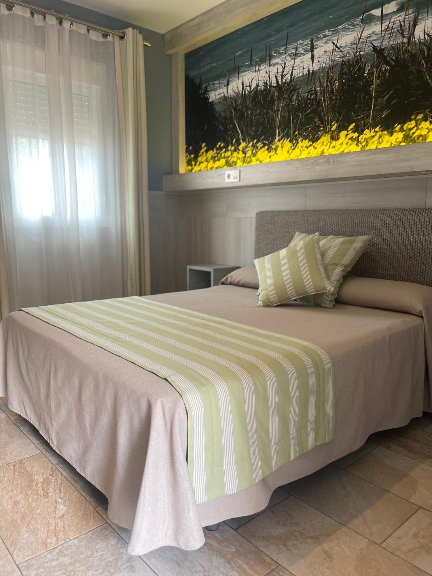 Hostal Noli Chiclana de la Frontera Extérieur photo